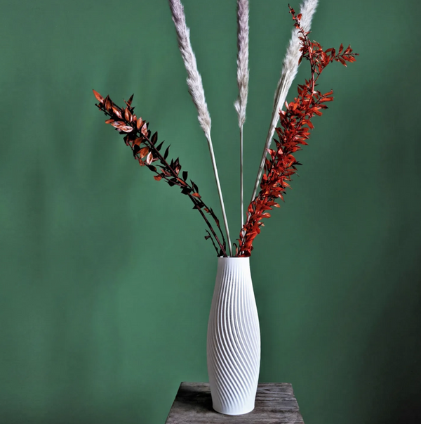 Modern Vase "Meek"