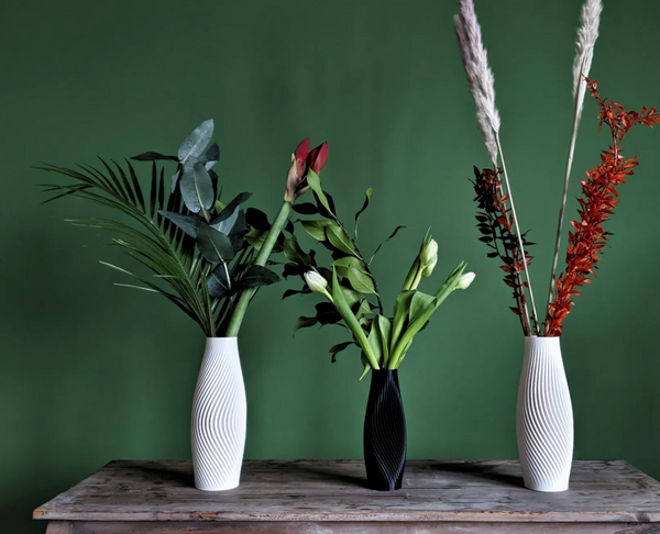Modern Vase "Meek"